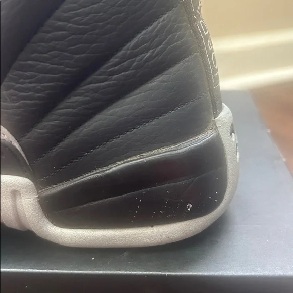 Air Jordan 12 Retro black/wolf grey kids size 6Y - Picture 5 of 6